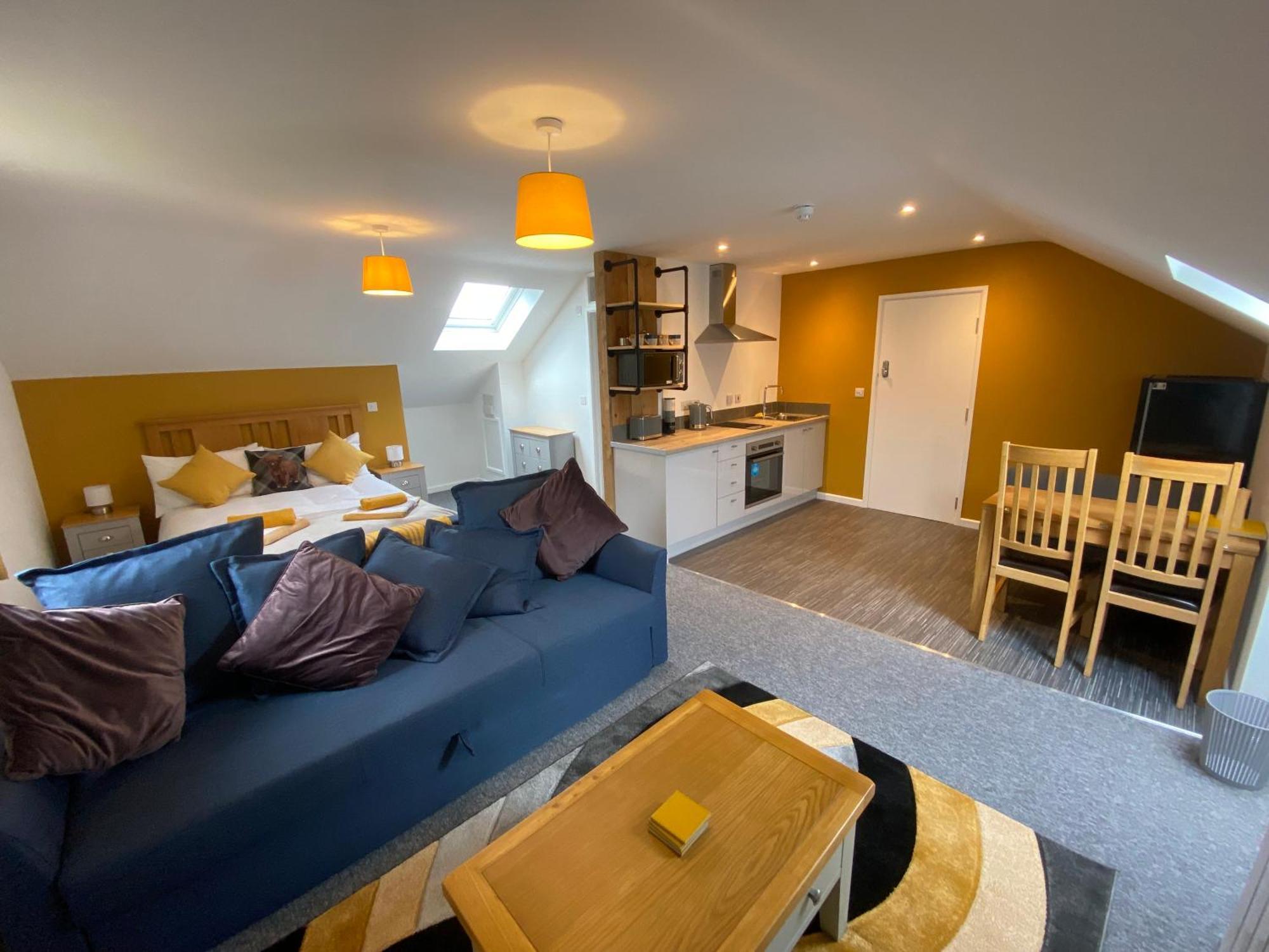 Modern Studio Apartment Set Beneath The Black Mountains A Stones Throw From The Offas Dyke Path Clodock Ngoại thất bức ảnh