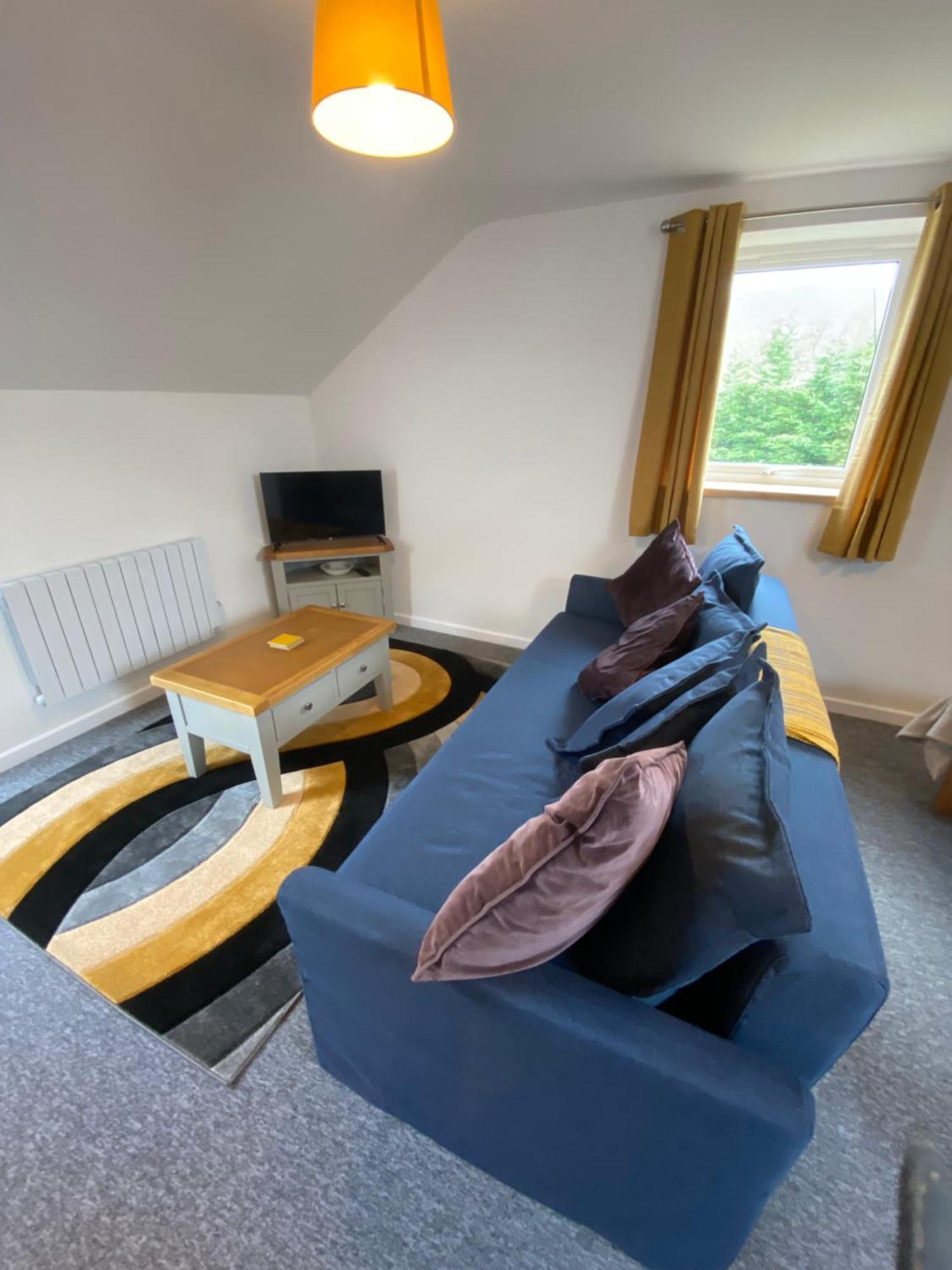 Modern Studio Apartment Set Beneath The Black Mountains A Stones Throw From The Offas Dyke Path Clodock Ngoại thất bức ảnh